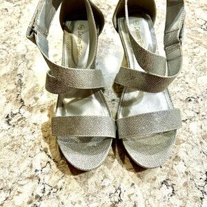 New Dream Pairs Glittering Silver Wedge Sandals